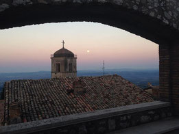 camminare consapevolmente, meditazione camminata 