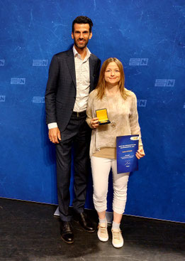 LH-Stellvertreter Udo Landbauer, MA gratuliert Sandra Schwarz