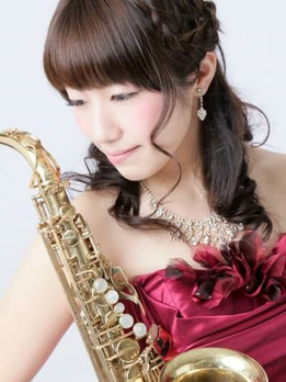 Saxophone 足立真里那