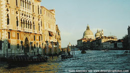 Venise,Italie,canaux,grand canal,embarquaderes,lagune,eglise,Salute,pilotis,pontons,amarage