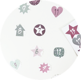 Bild: DIY Adventskalender für Kinder & Pferde-Fans mit dieser Anleitung als Upcycling-Adventskiste ganz einfach und kreativ selber machen. Mit Schritt-für-Schritt Anleitung für Reiterabzeichen. // Partystories.de entdecken! // #diyAdventskalender #Pferde