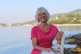 Foto von Karina Berg, Tai Chi und Qi Gong Lehrerin, Ferienkurse, Urlaub am Meer in Griechenland