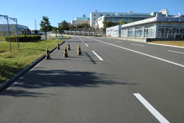 神奈川県運転免許センター障害物