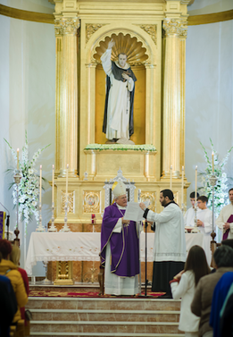 Misa del Centenario presidida por el Obispo.