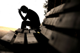 Depressionen: Auch ein defekter Darm ist Mitursache Eine ungesunde Ernährung führt auch zu einer gestörten Darmflora. Die so genannte Dysbakterie entwickelt sich durch ein Zuviel an tierischen Eiweissen, raffiniertem Zucker und Weissmehlprodukten.