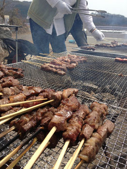 ワインと一緒に頂いた地元産・千屋牛の串焼き、最高の味です！