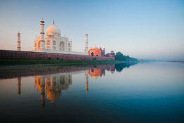 Le Taj Mahal, la première merveille du monde, que l'on peut voir lors d'un circuit au Rajasthan.