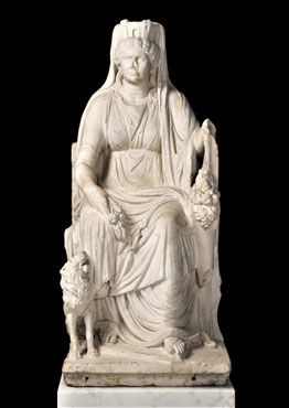 Statue de Cybèle, version romaine de Rhéa.
