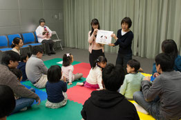 おはなし会の様子