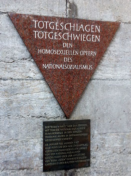 Gedenktafel am U-Bahnhof Nollendorfplatz