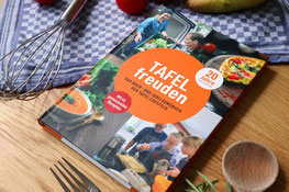 Titelseite des Kochbuchs "TAFELfreuden" der Tafel Coesfeld