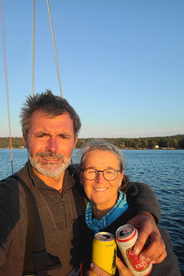 letzter Sundowner noch im Wasser. Dankbar, stolz, zufrieden und happy!