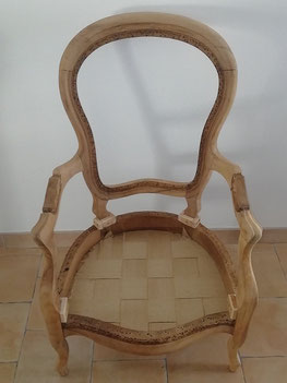 Sanglage sur un fauteuil de style Louis Philippe, d'époque Napoléon III.