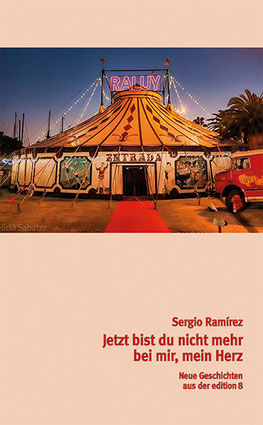 Auf dem Cover von "Jetzt bist du nicht mehr bei mir" ist ein Zirkuszelt.