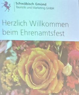 Blick in den Saal während des Vortrags "Brauch ich das?"