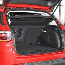plage arriere jeep compass. coffre ouvert et excellente habitabilité aux places arrières. plage arriere fixe en feutrine neuve.