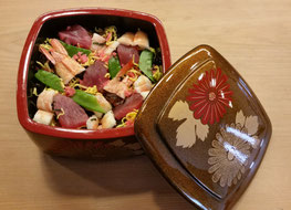 寿司、すし、料理、メニュー、ネタ、にぎり、握り、グルメ、和食、海鮮、鮮魚、鍋物、食事、昼食、夕食、ディナー、羽島市、岐阜市、大垣市、柳津町、瑞穂市、海津市、一宮市、岐南町、笠松町、愛西市、稲沢市、各務原市、国産、安全、安心、特産、新鮮、値打ち、おいしい、人気、お持ち帰り、テイクアウト、会席、宴会、お祝い、忘年会、新年会、同窓会、お盆、還暦、法事、法要、打ち上げ、年末、年始、両家、顔合わせ、歓迎会、女子会、伊勢海老、あわび、つがい、盛り合わせ、コース、ちらし、祝い、鯛、こだわり、まつり、送別会、敬老の日、県