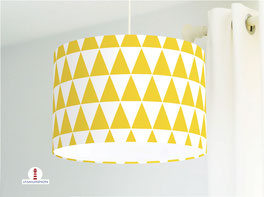 Kinderzimmer Lampe mit gelb-weißen Dreiecken aus Baumwollstoff - alle Farben möglich