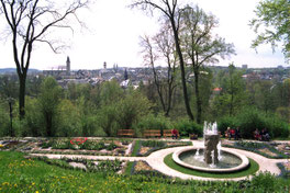 Symmetrische Beete im Botanischen Garten Hof