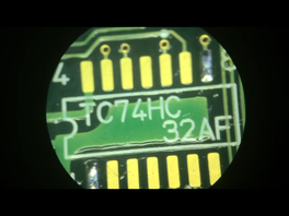 対角の基板ランド（PAD）を予備半田する。