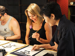 #tea #ceremony #kyoto #ikebana #calligraphy #class #workshop #tour #guide #thingtodo #kimono #geisha #samurai #ninja #flower #garden #experience #culture #travel #hotel #guesthouse #accommodation #sake #food #restaurant #craft #art #townhouse #history