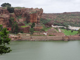 Rundreise Zentralindien ab Mumbai 12 Tage mit Badami, Hampi