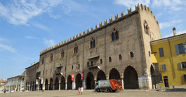 Romeo und Julia: Rathaus in Mantua.