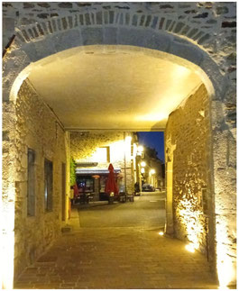 Porte d'Entraygues ou porche sud