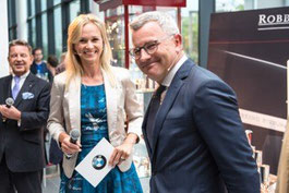 Annett Fleischer und Leiter NL BMW Berlin W. Büchel