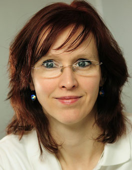 Dentalhygienikerin Antje Hengst, Leiterin der parodontologischen Abteilung