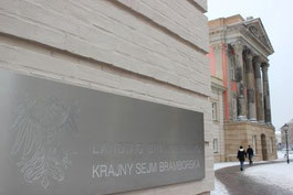 Landtag Brandenburg (Foto: Julian Nitzsche / pixelio.de)