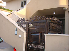 Entrée de la synagogue au 20Exodus