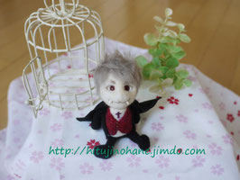 羊毛フェルト 手乗りドラキュラ Cute vampire