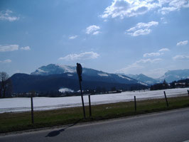 weiße Alpen im April