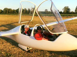 Heimtraining: Landung nach einem fast 1.000 Kilometer-Flug mit Vereinskollege Johannes