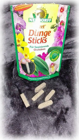 Die Sticks lösen sich Stück für Stück auf