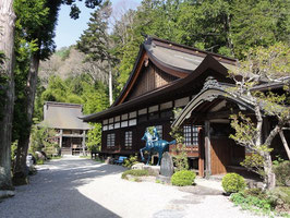 徳音寺(長野県木曽町日義)　義仲の菩提寺。