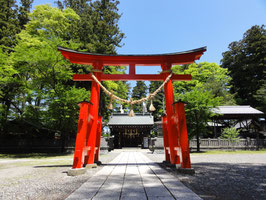 筑摩神社(長野県松本市)　信濃源氏や義仲が信仰したという。