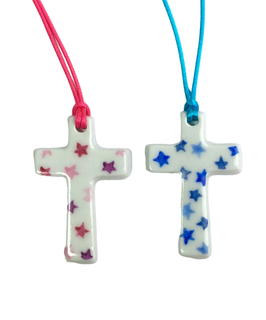 Petite croix étoiles rose ou bleu