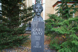 Karl- May Gedenkstein