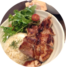 リスカフェのアボ豚ランチはかなり美味しい
