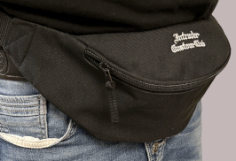 Bauchtasche mit ICC Schriftzug bestickt