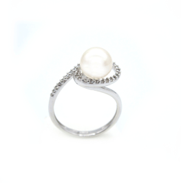 Anello solitario con perla in oro bianco con zirconi codice: IS2445B