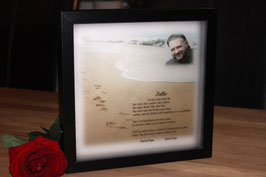 Trauerbild Spuren im Sand