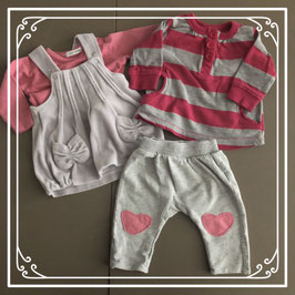 2 grijs/roze setjes - Maat 56