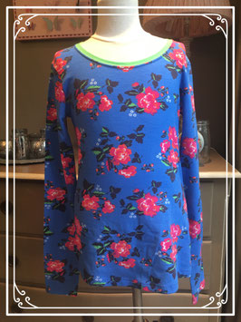 Nieuw: blauw gebloemd shirt van de HEMA - Maat 158-164