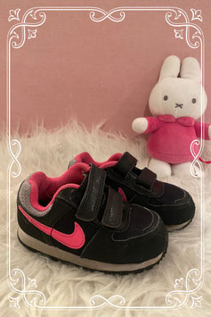 Stoere Nike schoentjes maatje 21