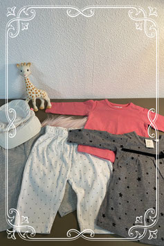 5-delig setje1: een petje met 2 leggings -  jurkje en longsleeve vam Hema - Prenatal en H&M maat 50/56