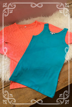 Neon roze vest met eeen turquoise top van coolcat - maat 158-164