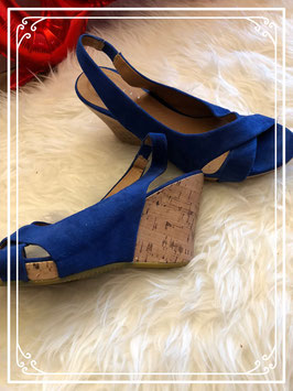 Mooie blauwe sleehak schoenen van Miss Etam maat 40